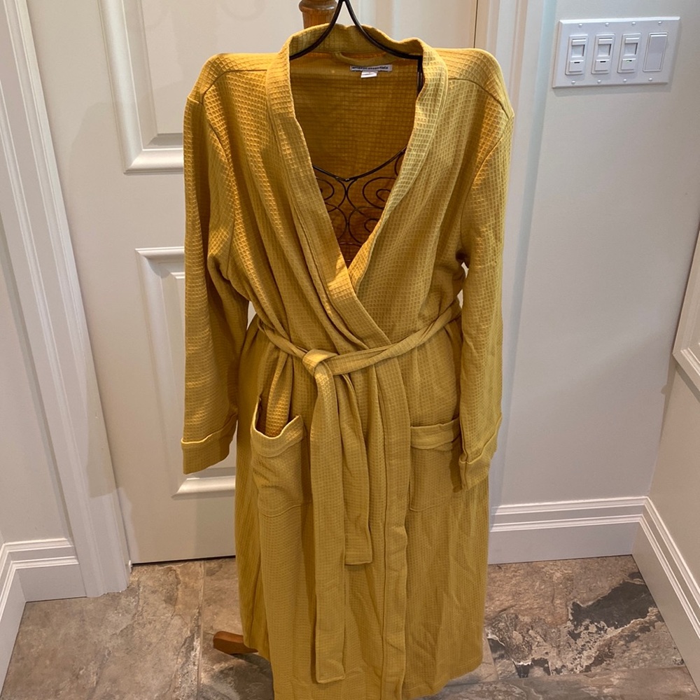 Women’s Full-Length Lightweight Waffle Robe BNWT.